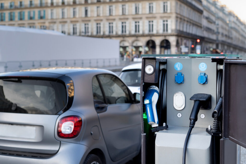 samochód elektryczny leasing